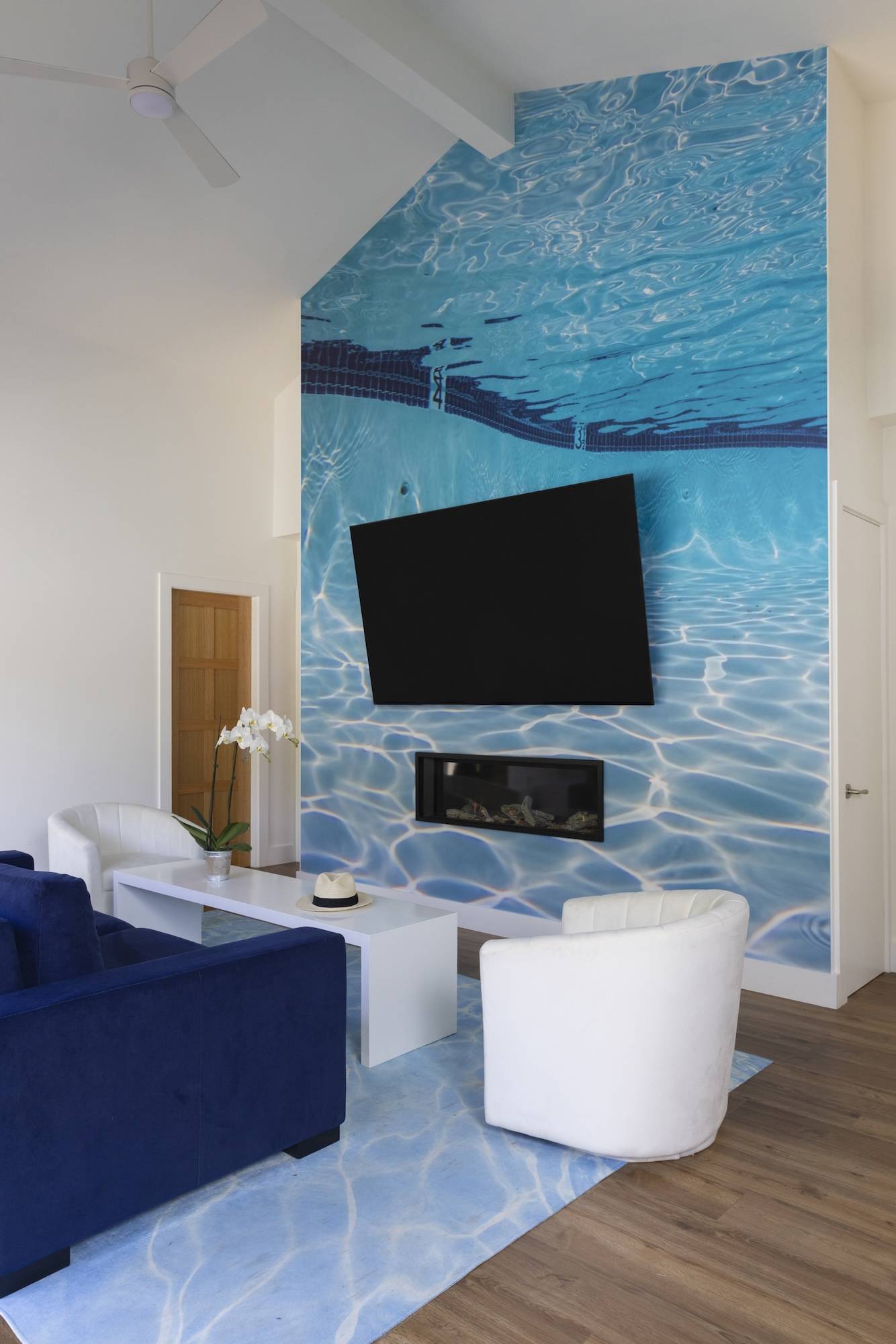 Lafayette, CA Pool House and ADU designed and built by Canyon Design Build. Featuring strong indoor/outdoor connection with master suite, fully equipped kitchen, outdoor shower, and renovated pool area. 