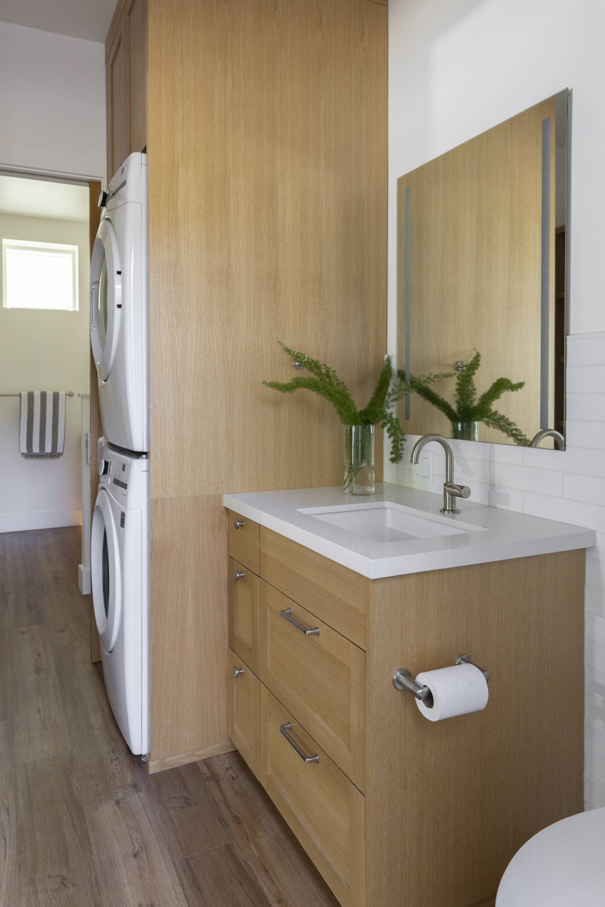 Lafayette, CA Pool House and ADU designed and built by Canyon Design Build. Featuring strong indoor/outdoor connection with master suite, fully equipped kitchen, outdoor shower, and renovated pool area. 